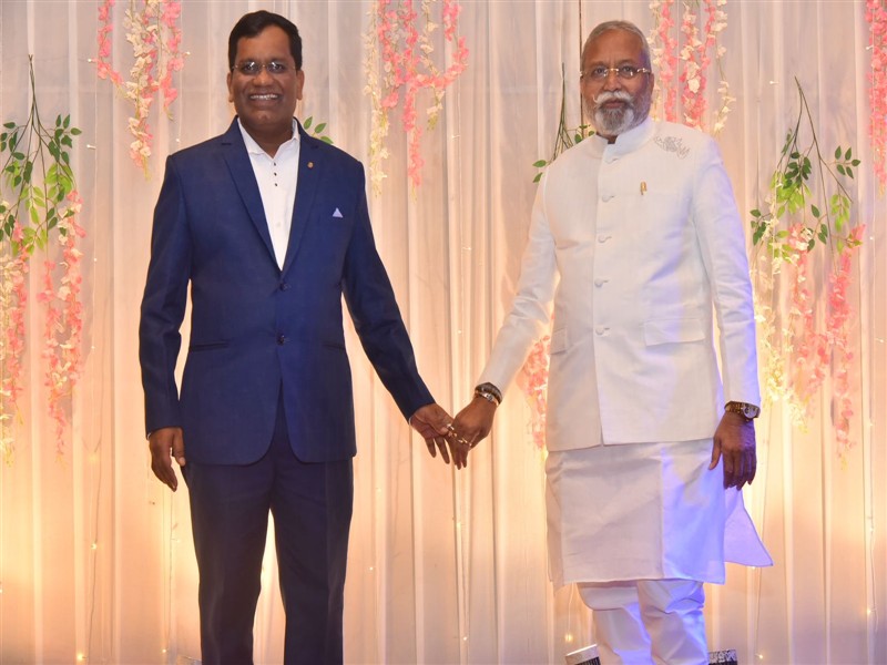 Distributor and dealer Metting